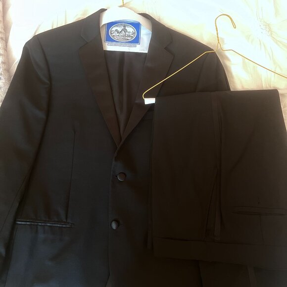 Emilio Cico Tuxedo - Picture 1 of 6